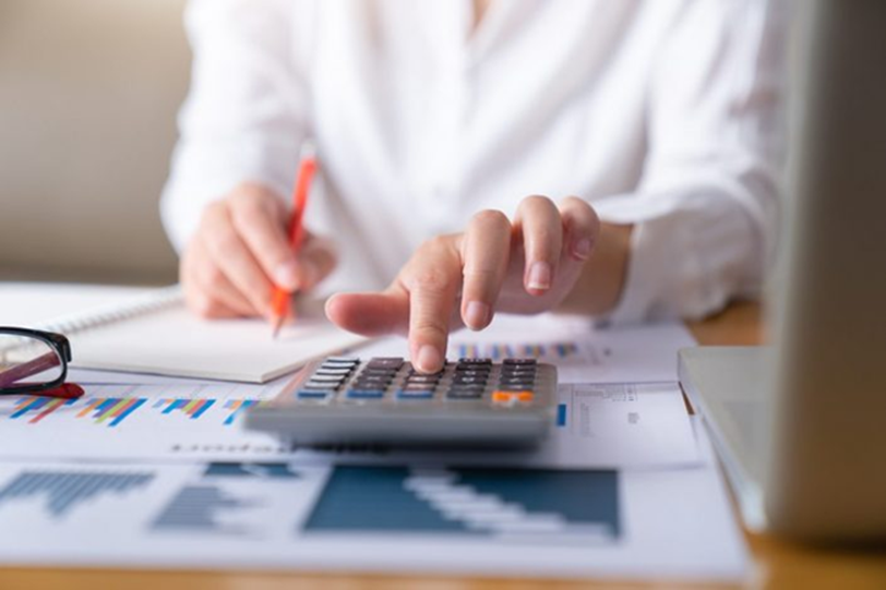 Plan de trésorerie prévisionnel 12 mois Excel